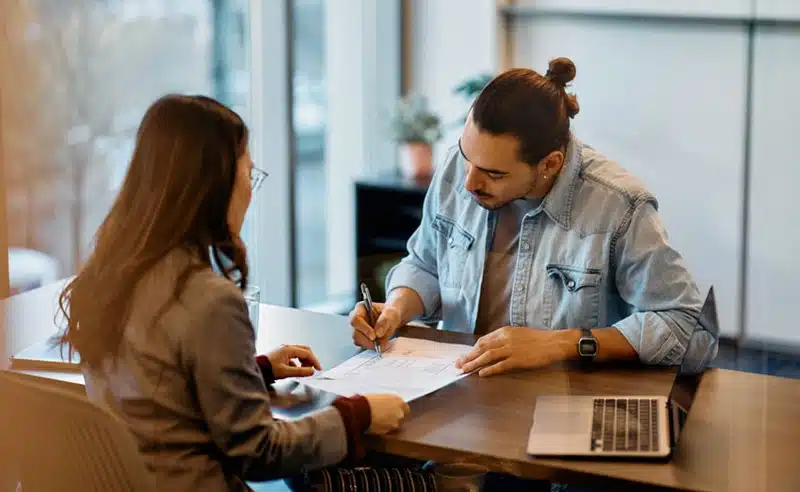 Pourquoi se faire former en banque commerce alternance